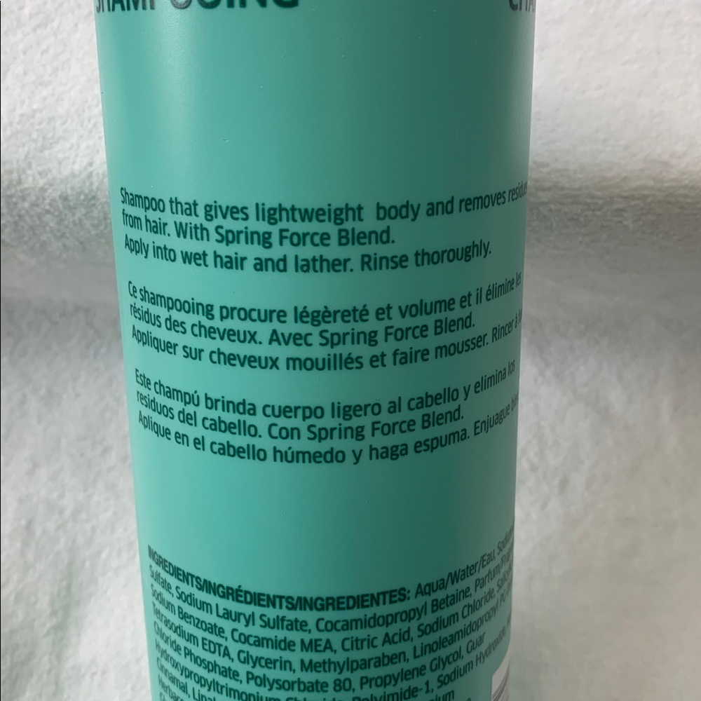 Invigo Wella Volume Boost Bodifying Shampoo - Picture 2 of 5